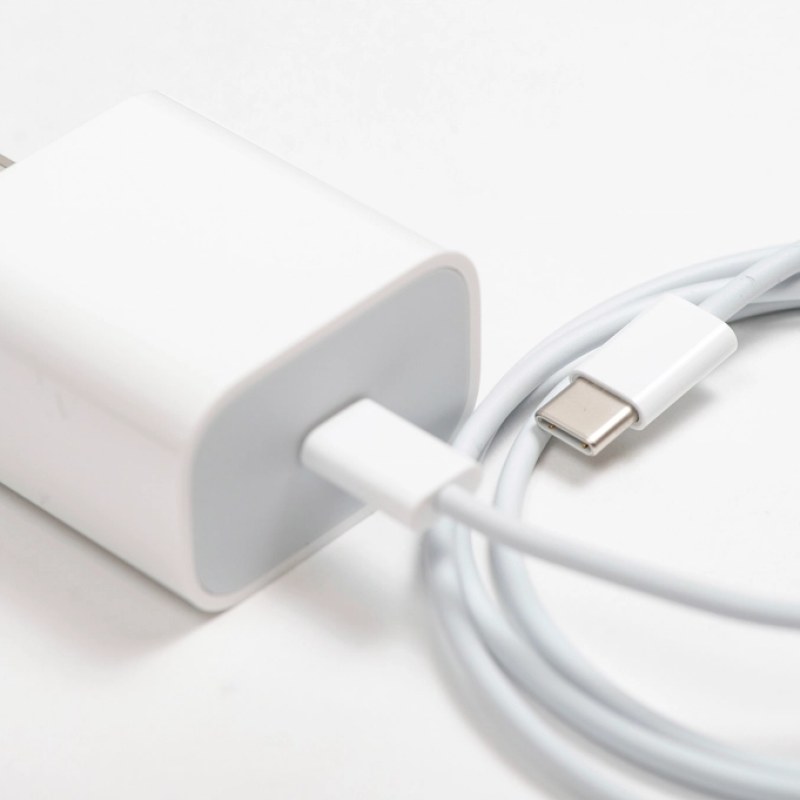 65W GaN Fast Charger with Cable